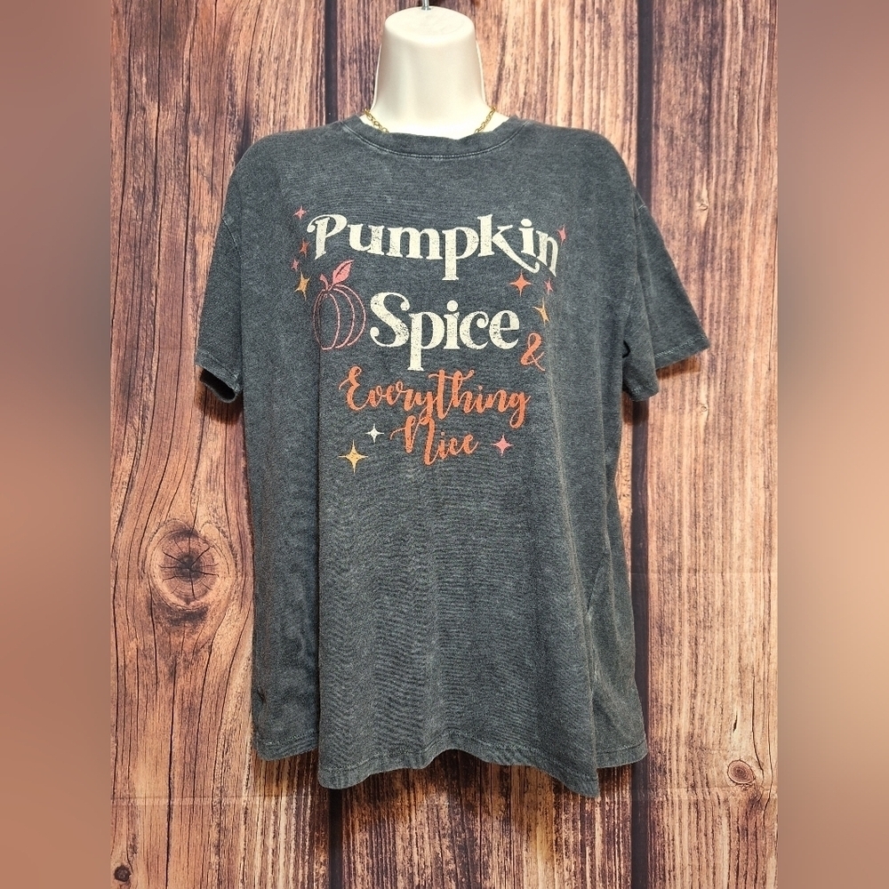 Maurices Gray Pumpkin Spice Tee Size Small! - Picture 1 of 4